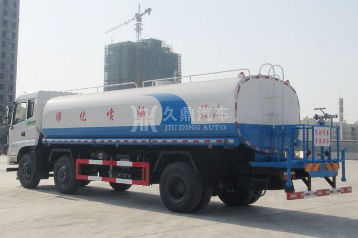 東風特商前四后四20噸灑水車圖片 東風特商前四后四20噸灑水車圖片