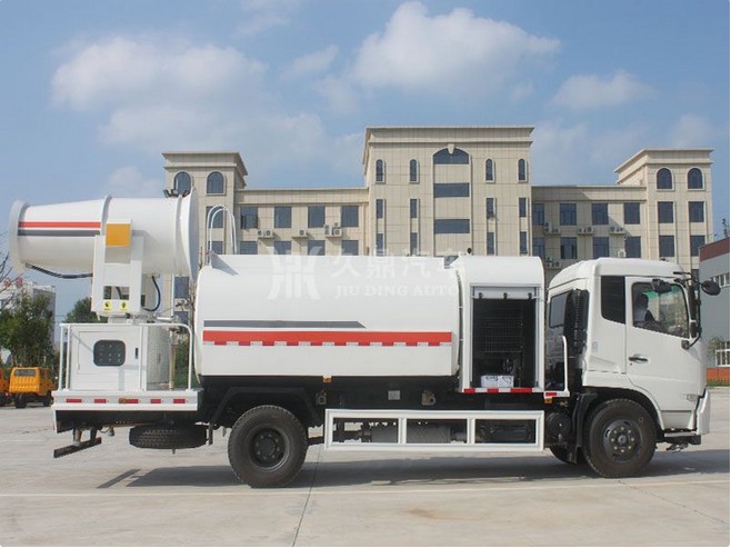 東風天錦降塵抑塵車圖片 東風天錦降塵抑塵車圖片