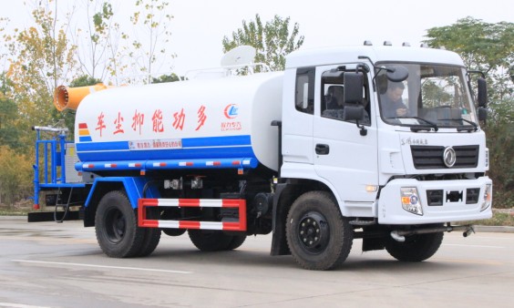 東風新款專底霧炮車高清圖片 東風新款專底霧炮車高清圖片