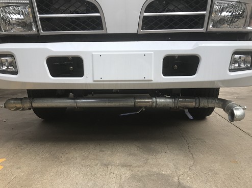 新東日灑水車可調(diào)式仿中聯(lián)重科三彎前沖 新東日灑水車可調(diào)式仿中聯(lián)重科三彎前沖