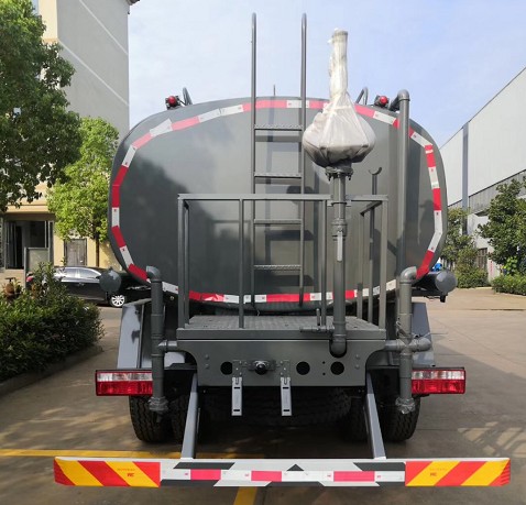 國六14噸東風(fēng)多利卡D9灑水車圖片 國六14噸東風(fēng)多利卡D9灑水車圖片