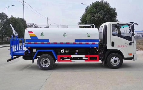 大運5方小黃牌灑水車圖片 大運5方小黃牌灑水車圖片