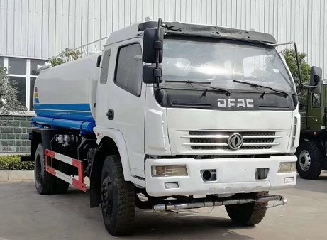 二手10方大多利卡灑水車一臺,無牌無證無手續(xù)!3