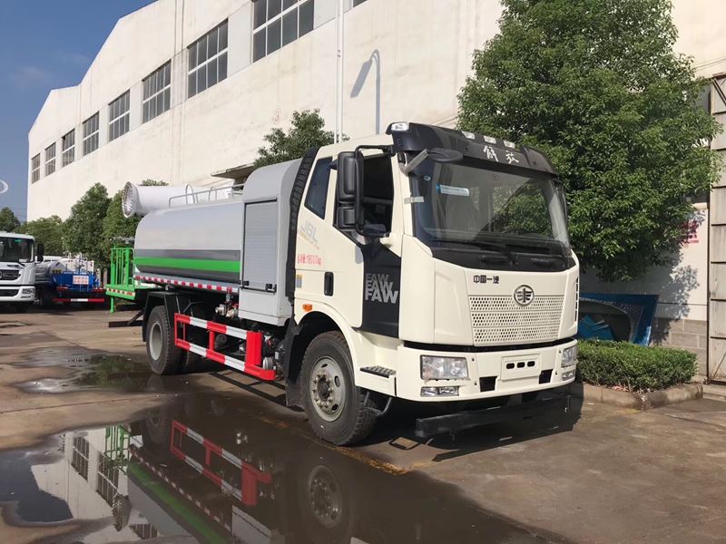 解放J6L抑塵車(chē)圖片 解放J6L抑塵車(chē)圖片