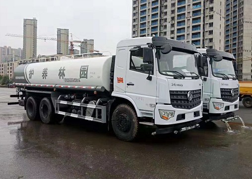 20方灑水車圖片_國六20方東風D3L后雙橋綠化灑水車_YZR5250GSSG6型灑水車4