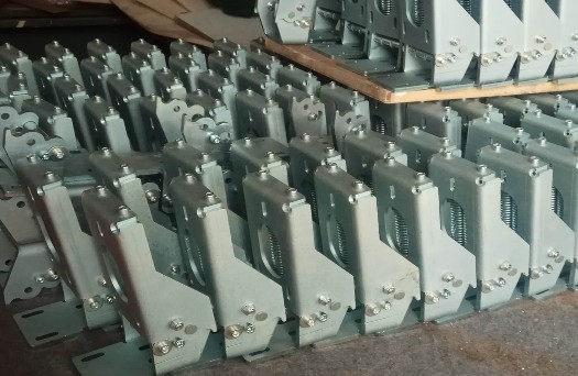 消防車腳踏板合頁_豪沃消防車腳踏板_消防車翻轉(zhuǎn)腳踏板-消防車配件3