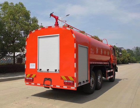 東風(fēng)六驅(qū)森林消防灑水車圖片 東風(fēng)六驅(qū)森林消防灑水車圖片