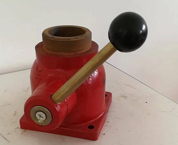 消防車?yán)峡畛鏊谇蜷y 消防車?yán)峡畛鏊谇蜷y