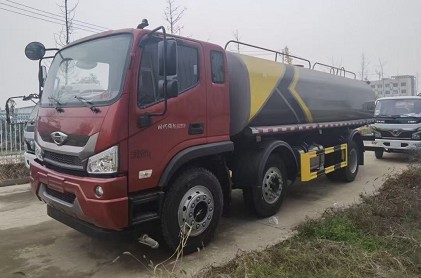 福田時(shí)代領(lǐng)航小三軸20方灑水車 福田時(shí)代領(lǐng)航小三軸20方灑水車