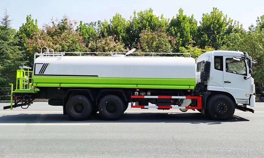 國六東風隨專K6后雙橋灑水車 國六東風隨專K6后雙橋灑水車