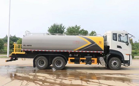 國(guó)六東風(fēng)天龍KL后雙橋?yàn)⑺?chē) 國(guó)六東風(fēng)天龍KL后雙橋?yàn)⑺?chē)