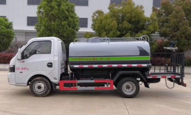 東風途逸3噸綠化灑水車 東風途逸3噸綠化灑水車