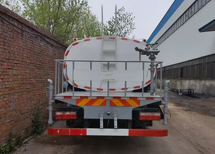 飛碟奧馳國六13方灑水車多方位圖片 飛碟奧馳國六13方灑水車多方位圖片