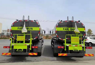 國六20噸東風天錦小三軸灑水車多方位圖片 國六20噸東風天錦小三軸灑水車多方位圖片