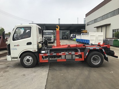 國六飛碟奧馳藍牌勾臂垃圾車圖片 國六飛碟奧馳藍牌勾臂垃圾車圖片