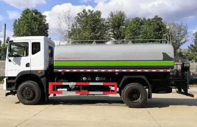 國六東風(fēng)14噸天然氣灑水車圖片 國六東風(fēng)14噸天然氣灑水車圖片