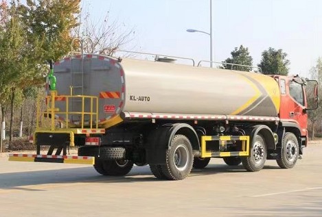 國六福田時代領(lǐng)航小三軸20方灑水車圖片 國六福田時代領(lǐng)航小三軸20方灑水車圖片