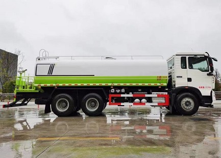 國六重汽豪沃TX后雙橋?yàn)⑺噲D片 國六重汽豪沃TX后雙橋?yàn)⑺噲D片