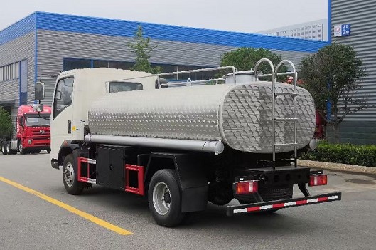 5方不銹鋼運水車圖片 5方不銹鋼運水車圖片