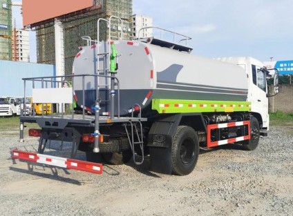 ��(gu��)���|�L(f��ng)���\12����ˮ܇(ch��)�DƬ