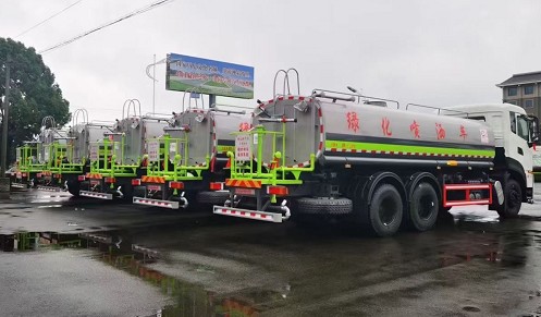 國六東風天龍后雙橋18方灑水車批量發車圖片 國六東風天龍后雙橋18方灑水車批量發車圖片