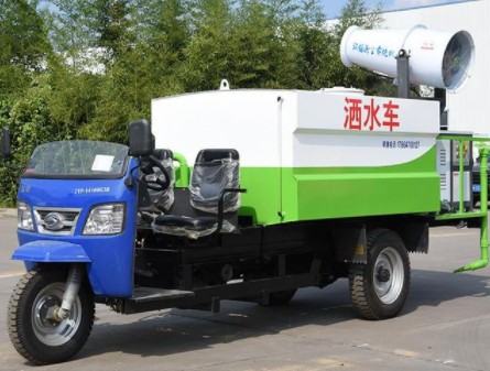 灑水車圖片 灑水車圖片