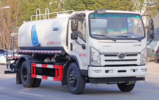 三環(huán)創(chuàng)客9.2方灑水車(chē) 三環(huán)創(chuàng)客9.2方灑水車(chē)