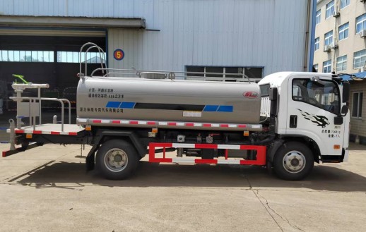 重汽王牌6方灑水車 重汽王牌6方灑水車