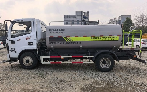 二手東風小多利卡5方灑水車_二手中聯重科5方灑水車3