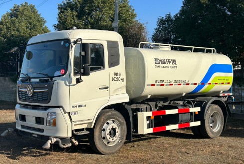 二手東風天錦13方灑水車_二手中聯(lián)重科13方灑水車2