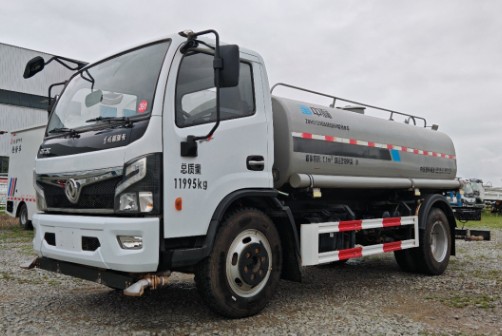 二手東風(fēng)福瑞卡10方灑水車(chē)_二手中聯(lián)重科10方灑水車(chē)2