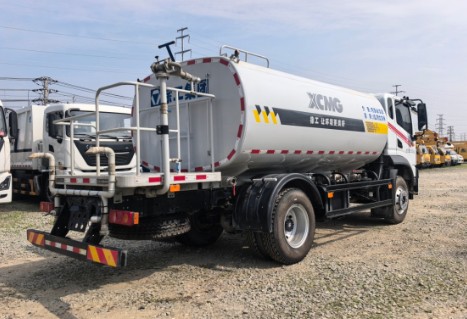 二手東風(fēng)華神13方灑水車_二手徐工13方灑水車4